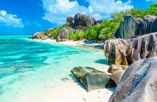 isole-seychelles-panoramica_2.jpg.image.694.390.low